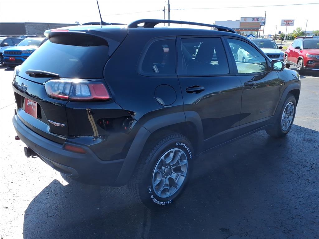 2022 Jeep Cherokee Trailhawk photo 3