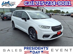 2026 Chrysler Pacifica Limited Passenger Van