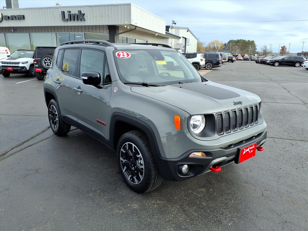 2023 Jeep Renegade Trailhawk's photo