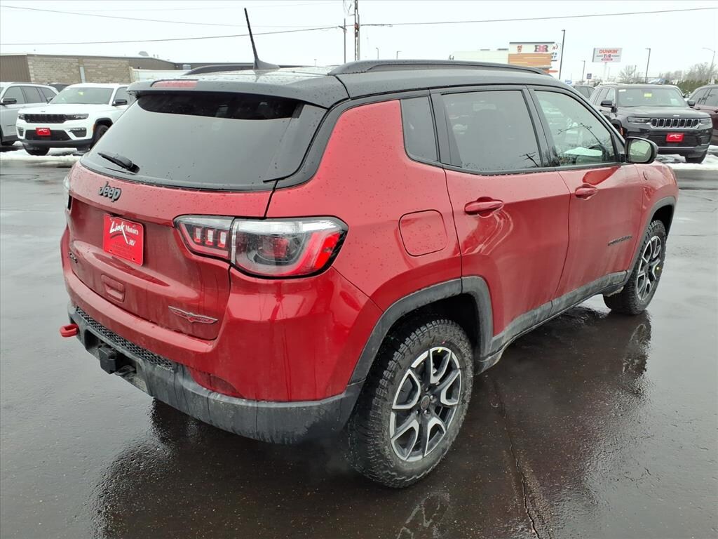 New 2026 Jeep Compass Trailhawk Sport Utility