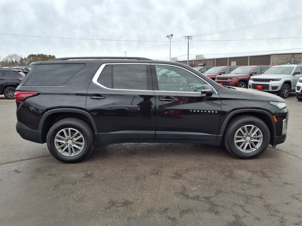 Used 2023 Chevrolet Traverse 1LT with VIN 1GNEVGKW6PJ162549 for sale in Rice Lake, WI