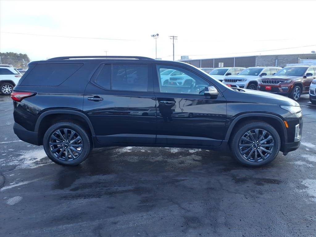 Used 2023 Chevrolet Traverse RS SUV