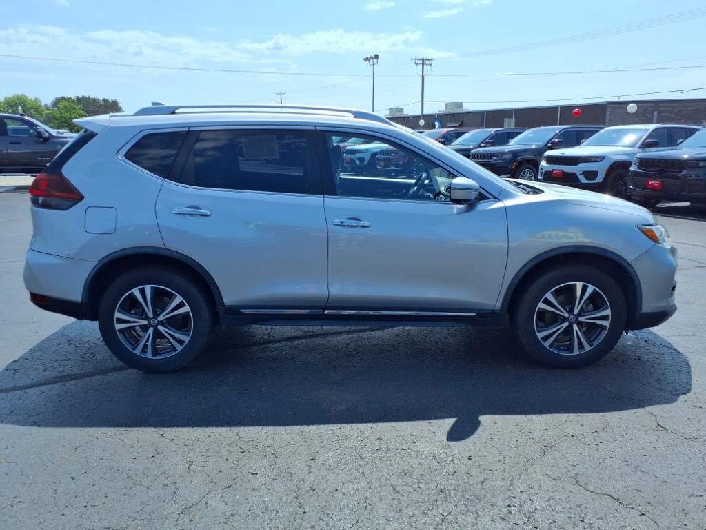Used 2018 Nissan Rogue SL with VIN JN8AT2MV1JW319133 for sale in Rice Lake, WI