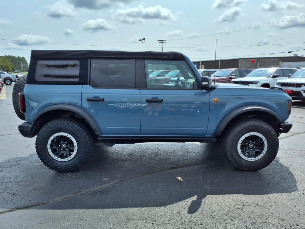 2021 Ford Bronco Badlands photo 2