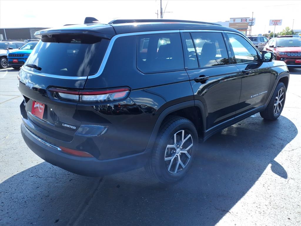 2024 Jeep Grand Cherokee Limited photo 2