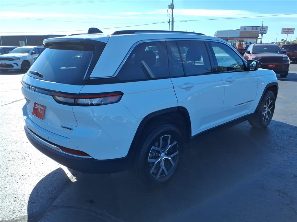 2023 Jeep Grand Cherokee Limited photo 2