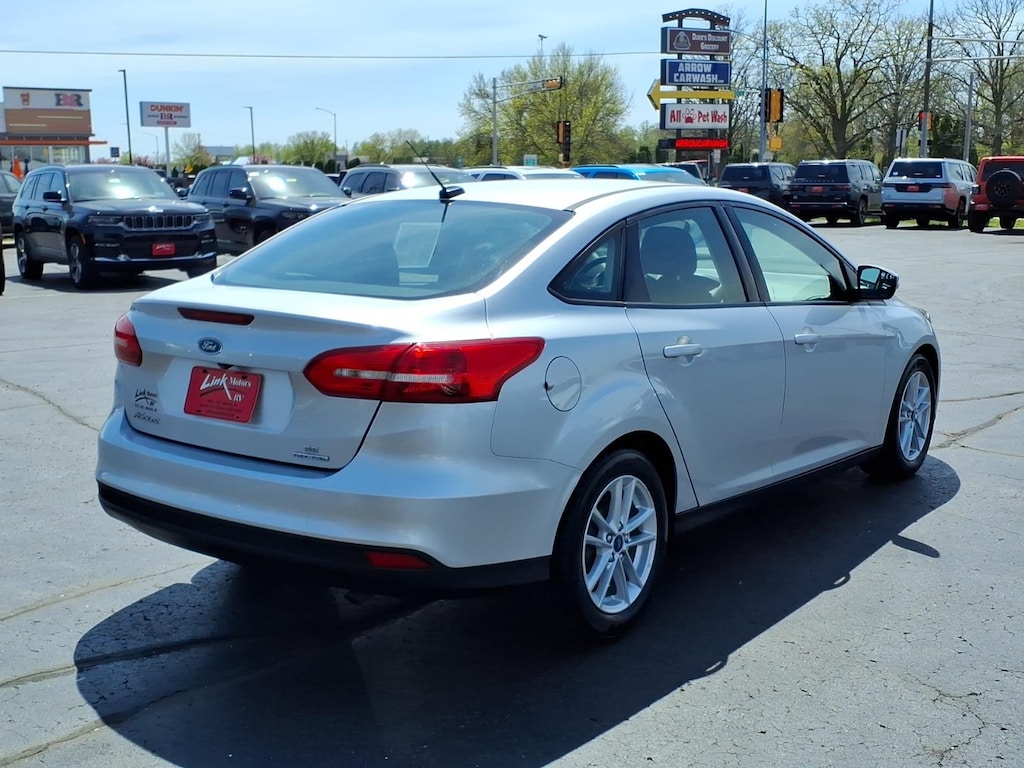 Used 2016 Ford Focus SE Sedan