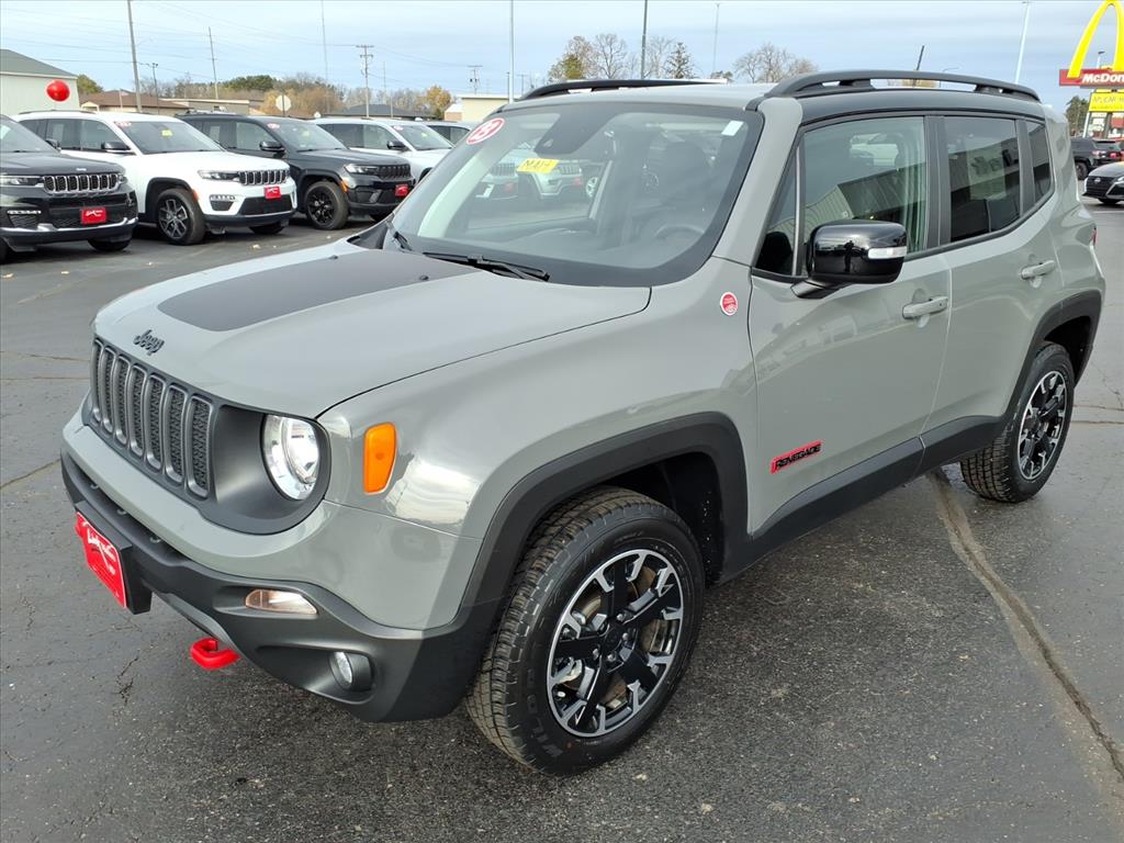 2023 Jeep Renegade Trailhawk - Photo 8