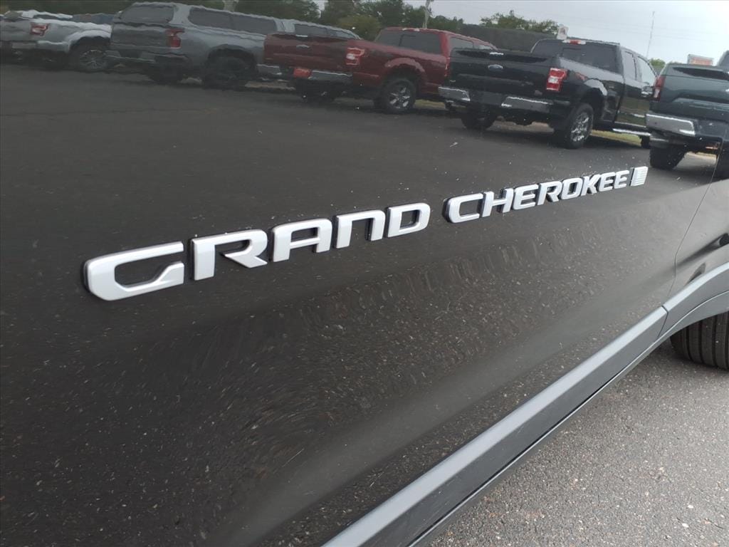 Used 2024 Jeep Grand Cherokee Limited SUV