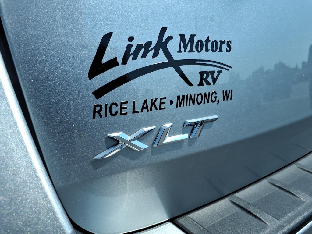 Used 2024 Ford Explorer XLT SUV