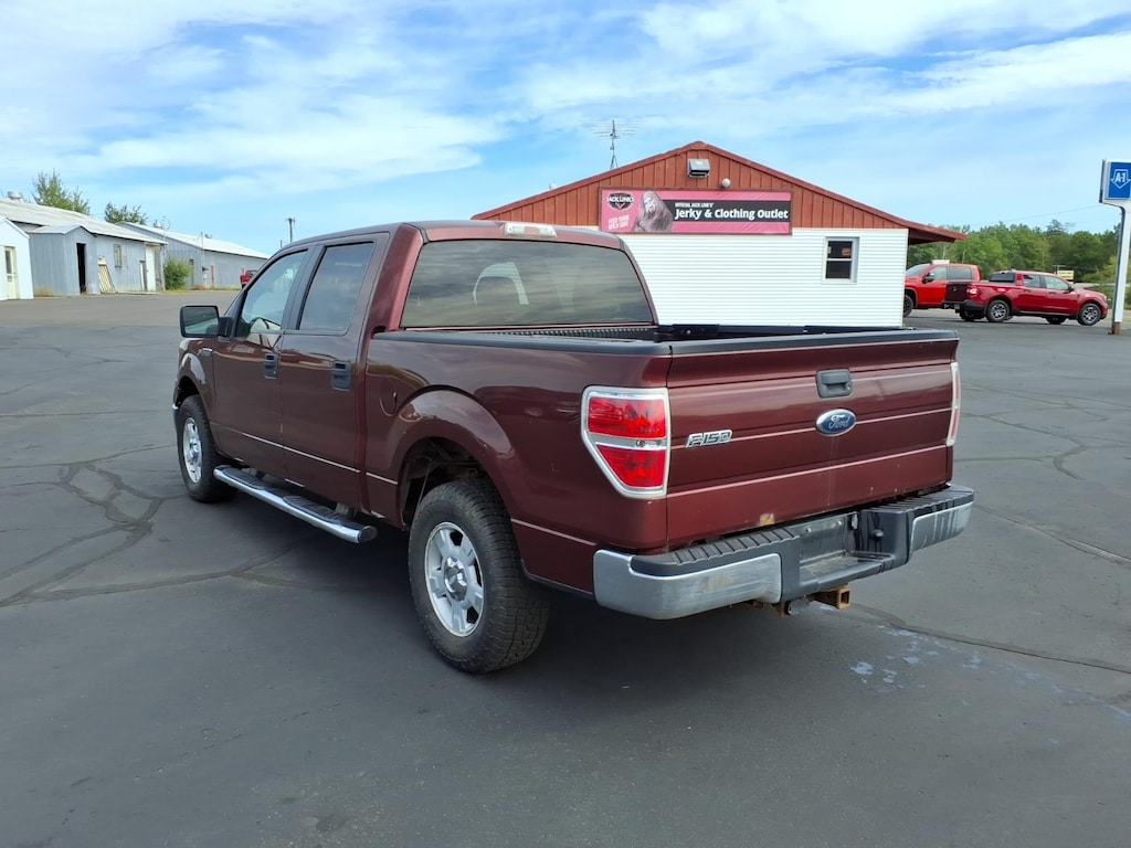 Used 2010 Ford F-150 XLT Truck