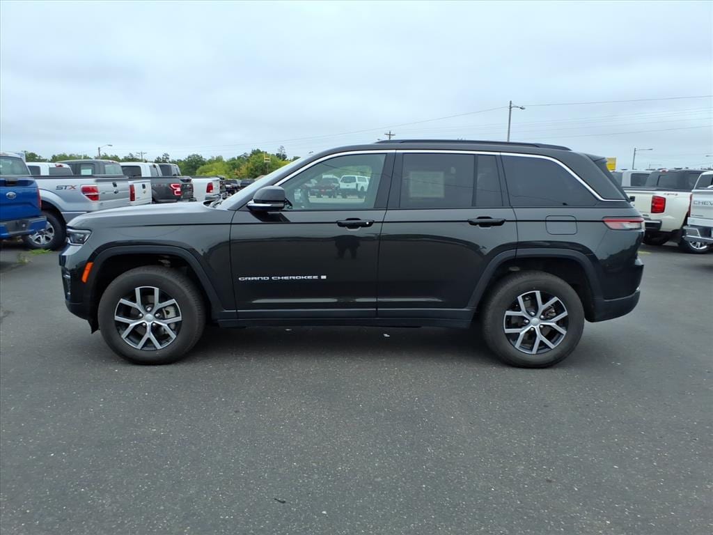 Used 2024 Jeep Grand Cherokee Limited SUV