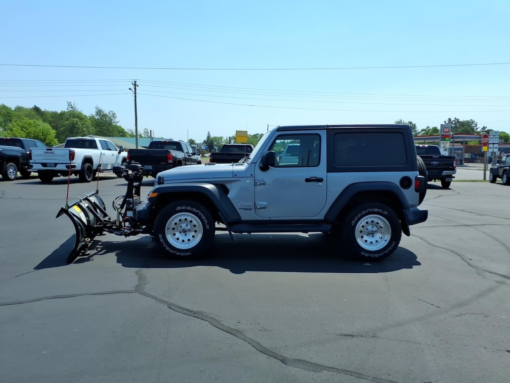 Used 2019 Jeep Wrangler Sport SUV
