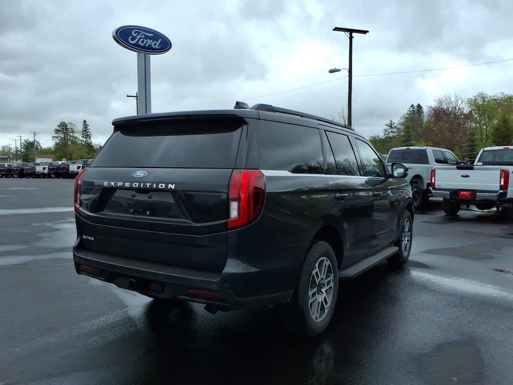 New 2026 Ford Expedition Active SUV