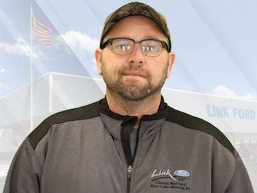Staff member T.C. Phillips from ID_d936e8
