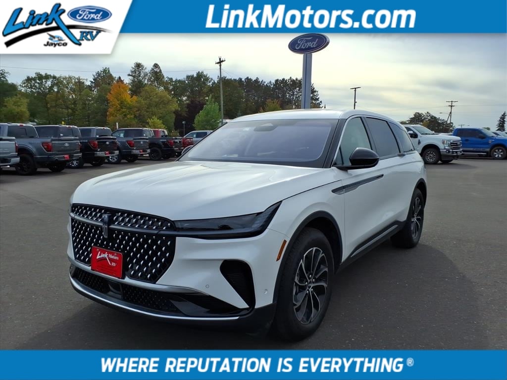 2024 Lincoln Nautilus Premiere AWD's photo