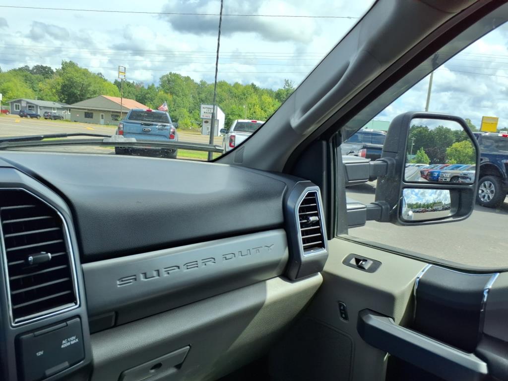 2022 Ford F-350 Super Duty XLT - Photo 21