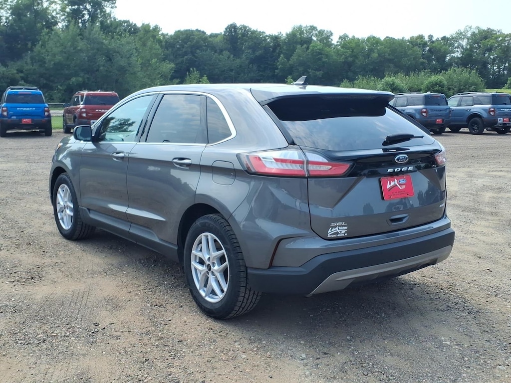 Used 2024 Ford Edge SEL SUV