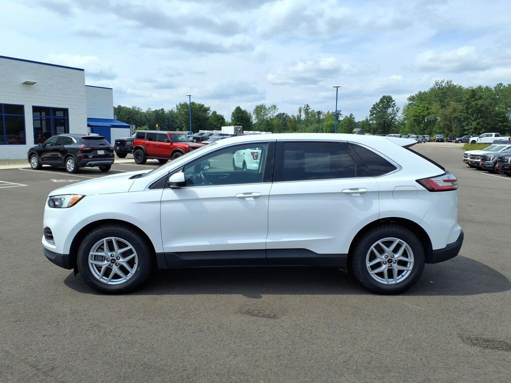 Used 2024 Ford Edge SEL SUV