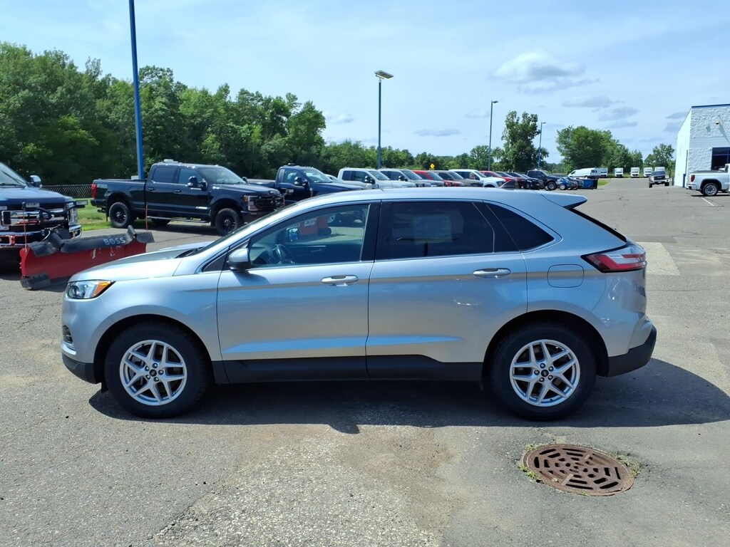 Used 2024 Ford Edge SEL SUV
