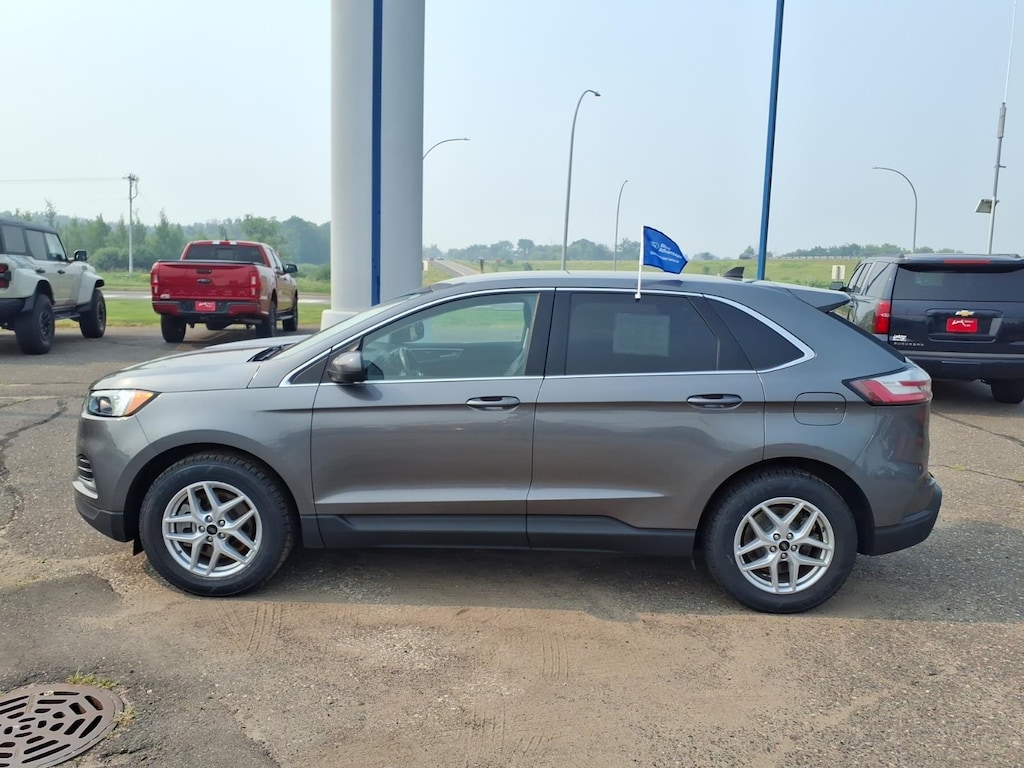 Used 2024 Ford Edge SEL SUV