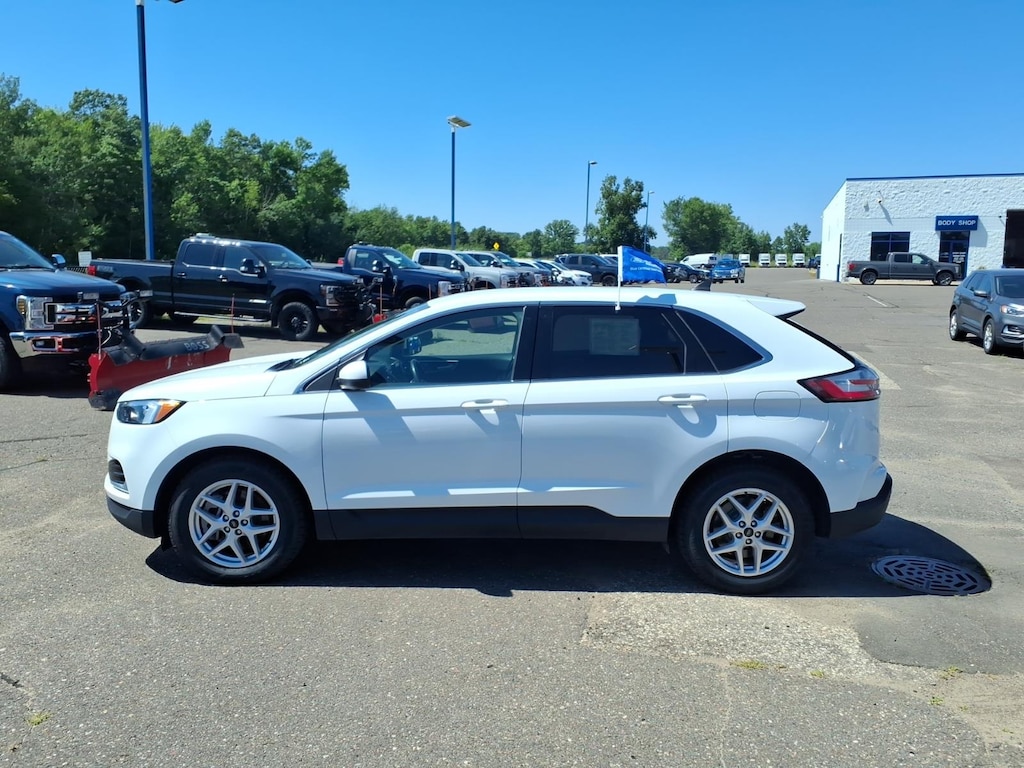 Used 2024 Ford Edge SEL SUV