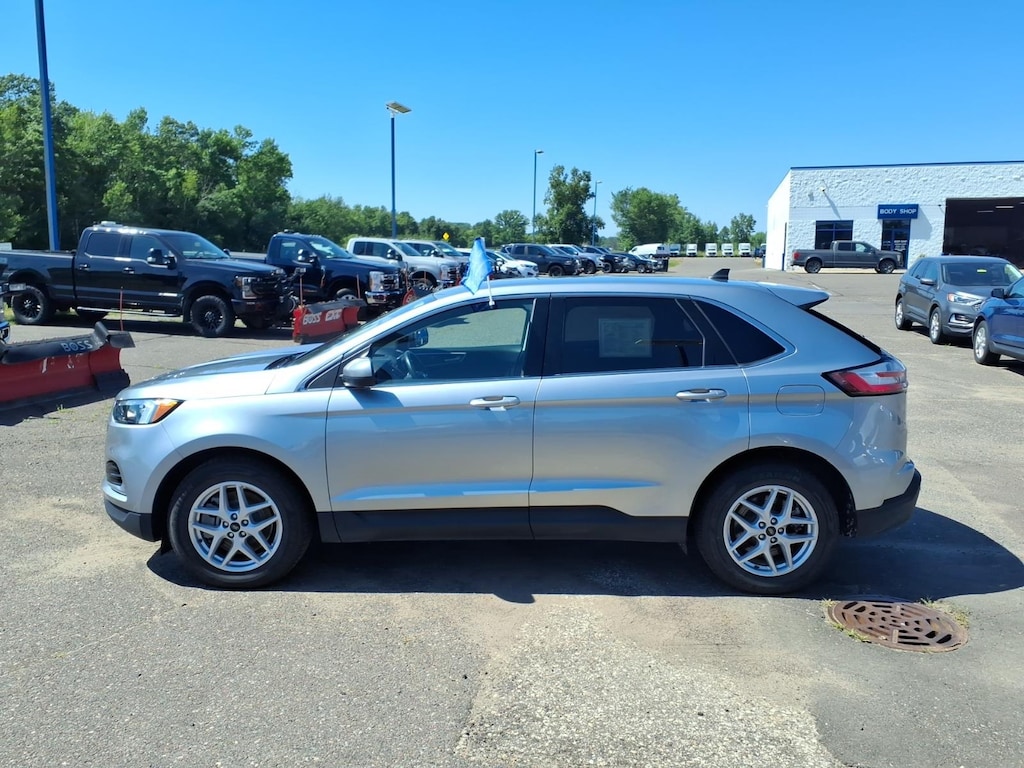 Used 2024 Ford Edge SEL SUV