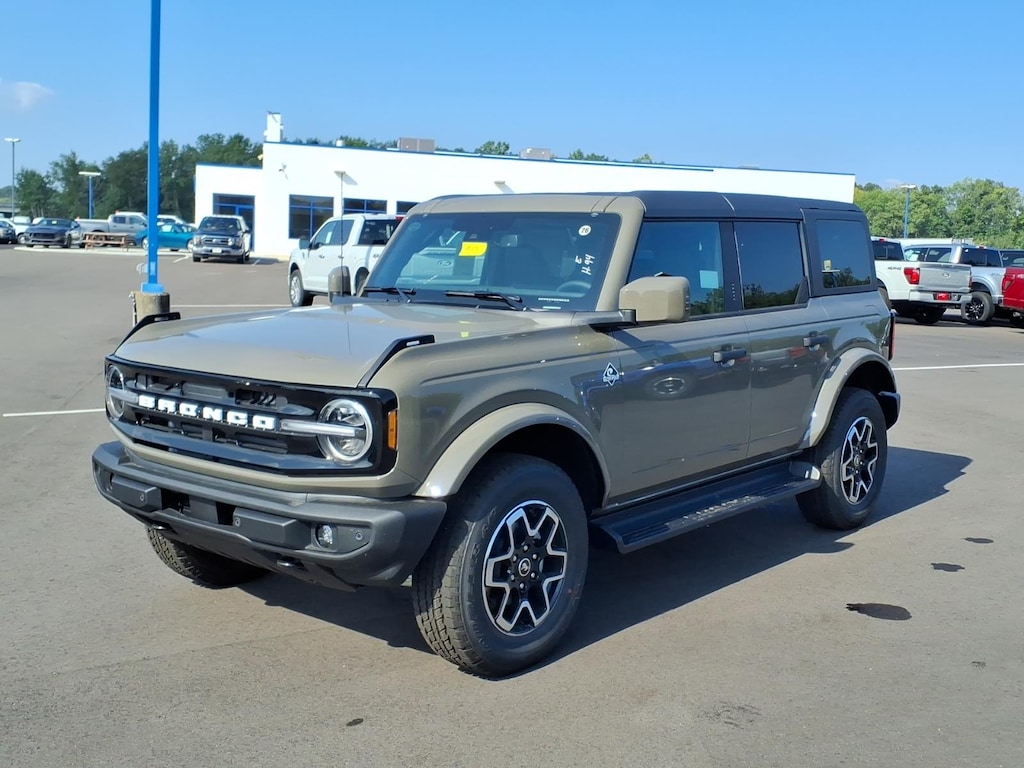 New 2026 Ford Bronco Outer Banks SUV