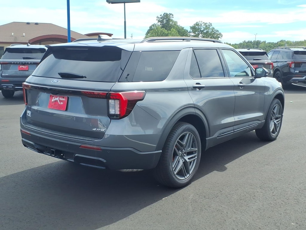 New 2026 Ford Explorer ST-Line SUV