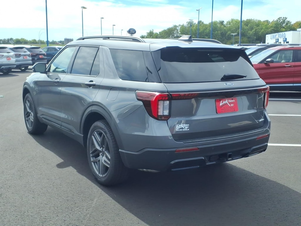 New 2026 Ford Explorer ST-Line SUV