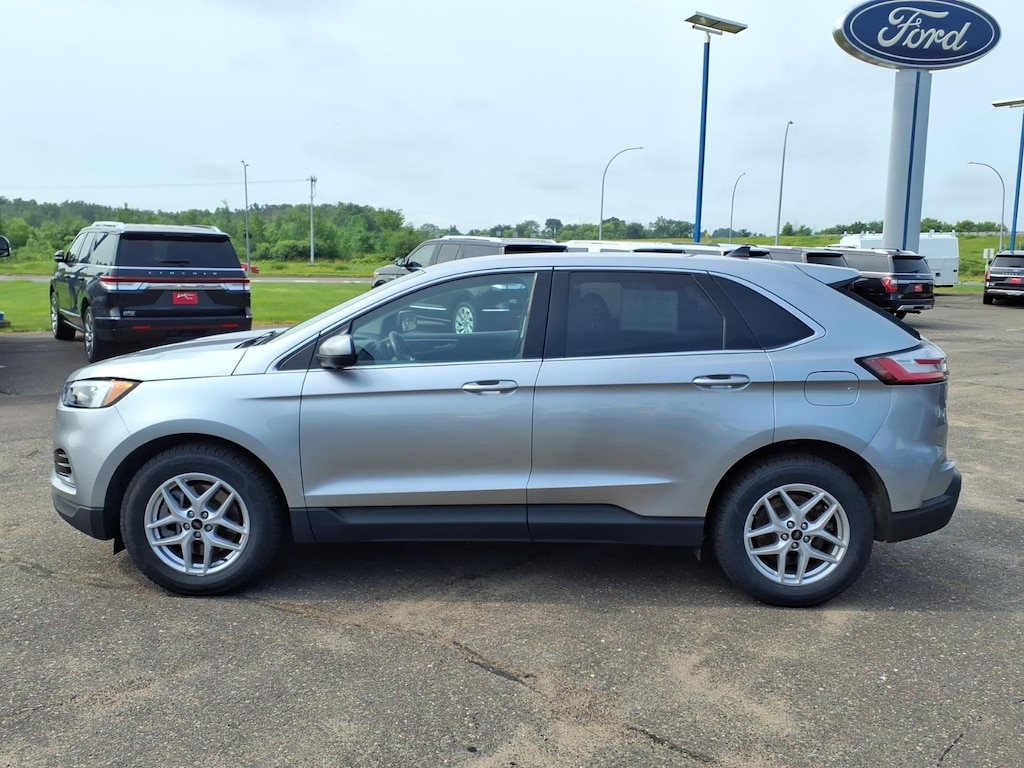 Used 2024 Ford Edge SEL SUV
