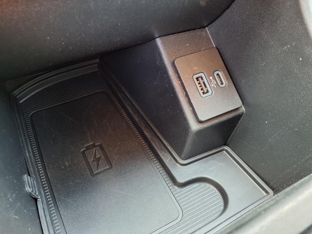 2021 Ford Edge Titanium - Photo 15