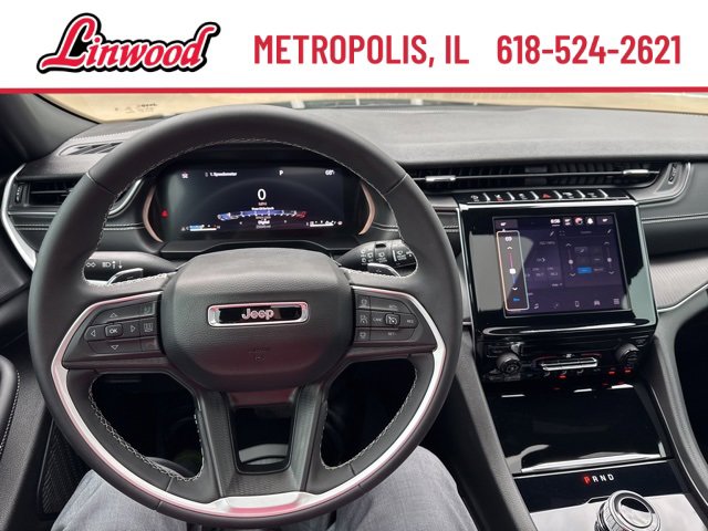 2024 Jeep Grand Cherokee Laredo photo 2