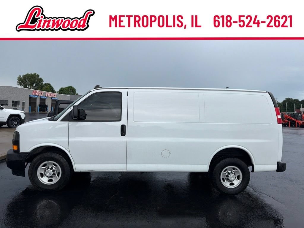 Used 2020 Chevrolet Express Cargo Work Van with VIN 1GCWGAFP1L1127337 for sale in Metropolis, IL