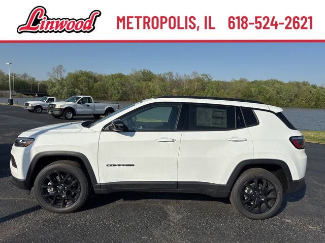 2025 Jeep Compass Latitude Altitude Special Edition photo 3