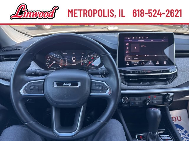 Used 2022 Jeep Compass Latitude Lux with VIN 3C4NJDFB4NT130943 for sale in Metropolis, IL