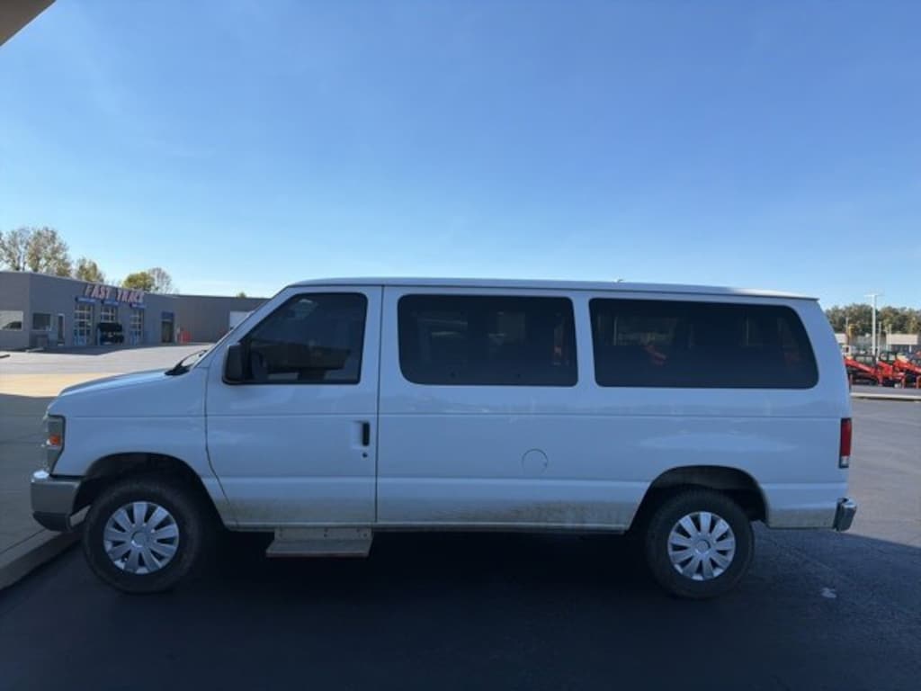 Used 2014 Ford Econoline Wagon XLT E-350 Super Duty XLT