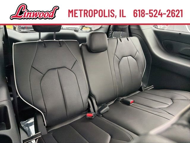2026 Chrysler Pacifica Limited - Photo 14