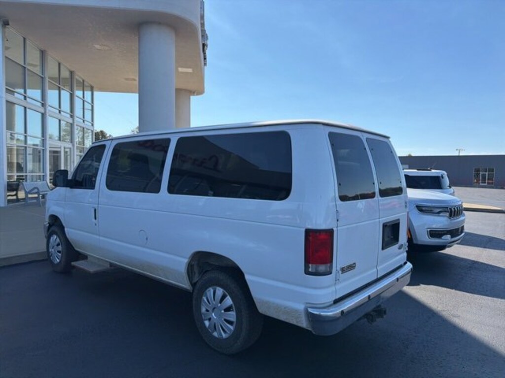 Used 2014 Ford Econoline Wagon XLT E-350 Super Duty XLT