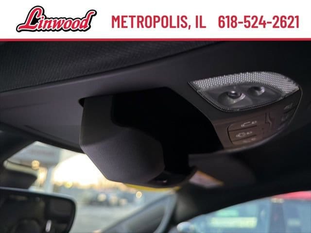 2026 Chrysler Pacifica Select - Photo 31