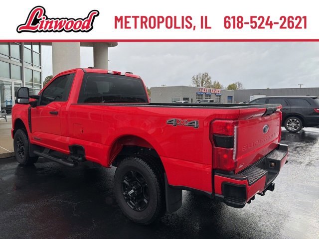 2025 Ford F-250 XLT photo 3