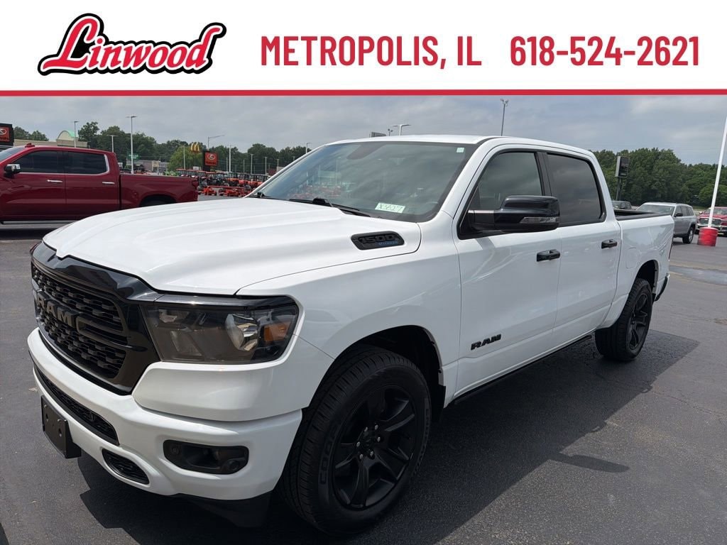 2023 RAM 1500 Big Horn/Lone Star 4x4 Crew Cab 5'7's photo