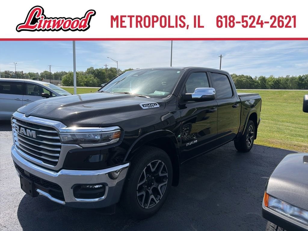 2025 RAM 1500 Laramie 4x4 Crew Cab 5'7's photo
