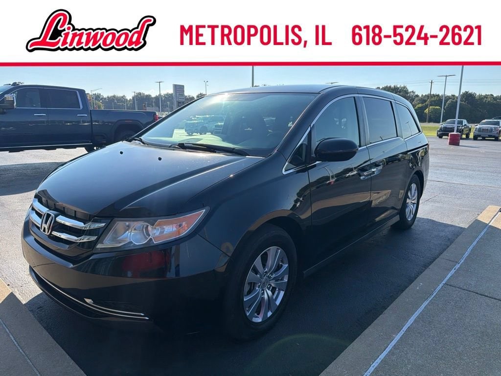 Used 2017 Honda Odyssey SE with VIN 5FNRL5H30HB000040 for sale in Metropolis, IL