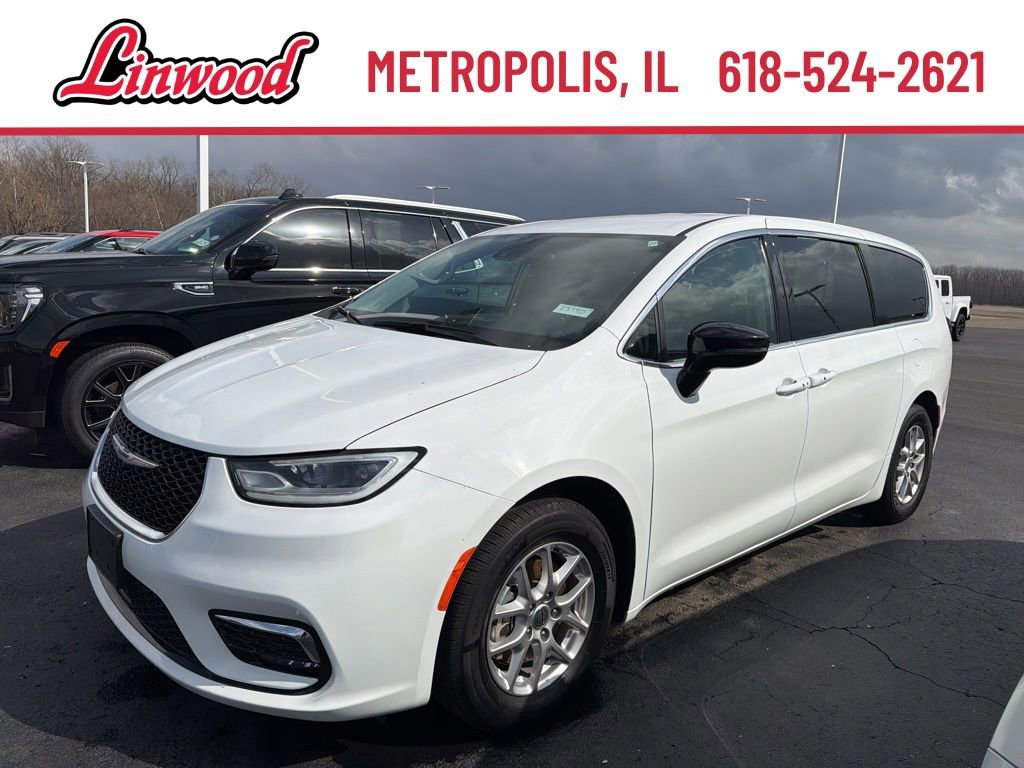 2024 Chrysler Pacifica Touring L