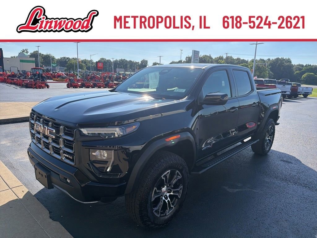 2025 GMC Canyon 4WD AT4 Crew Cab Short Box's photo