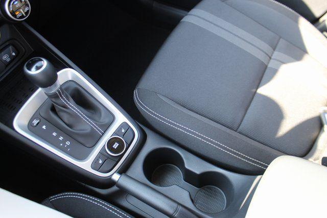 2026 Hyundai Venue SEL - Photo 21