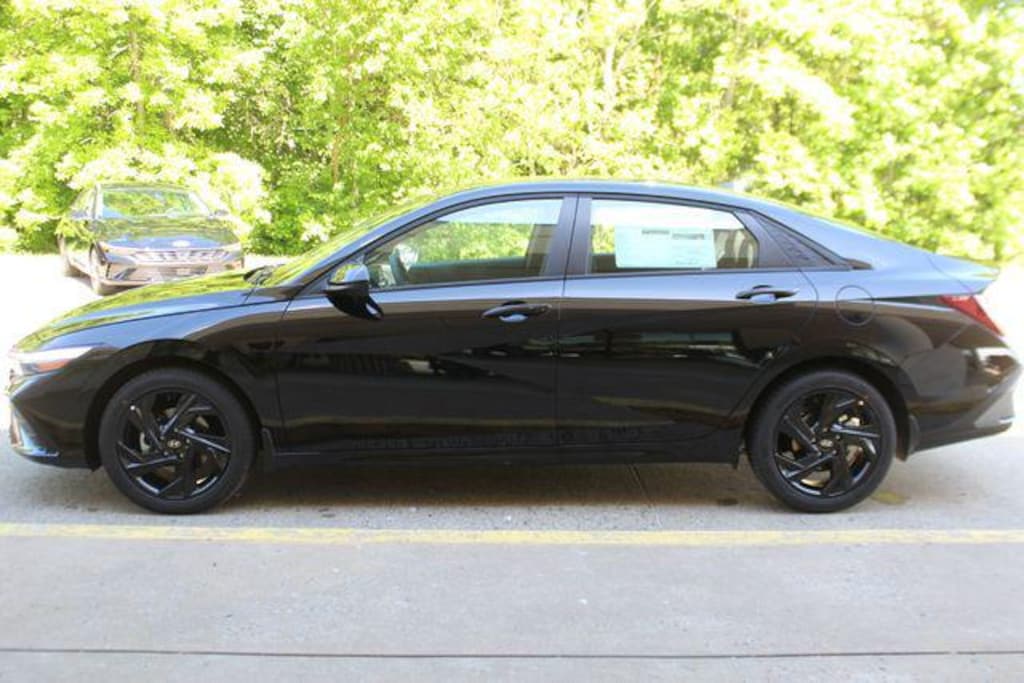 New 2026 Hyundai Elantra SEL Sport Sedan