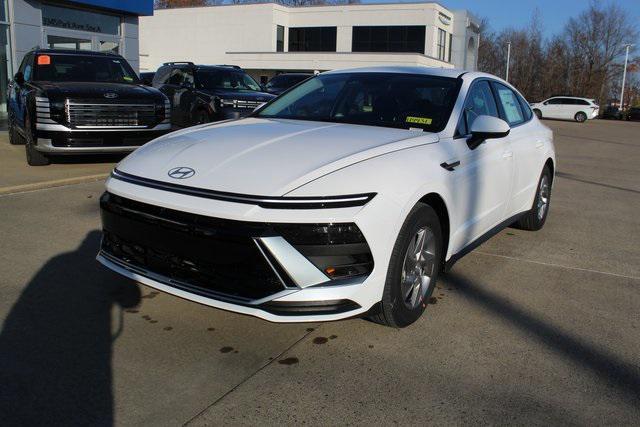 2026 Hyundai Sonata SE's photo