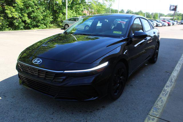 2026 Hyundai Elantra 2.0 SEL Sport IVT's photo